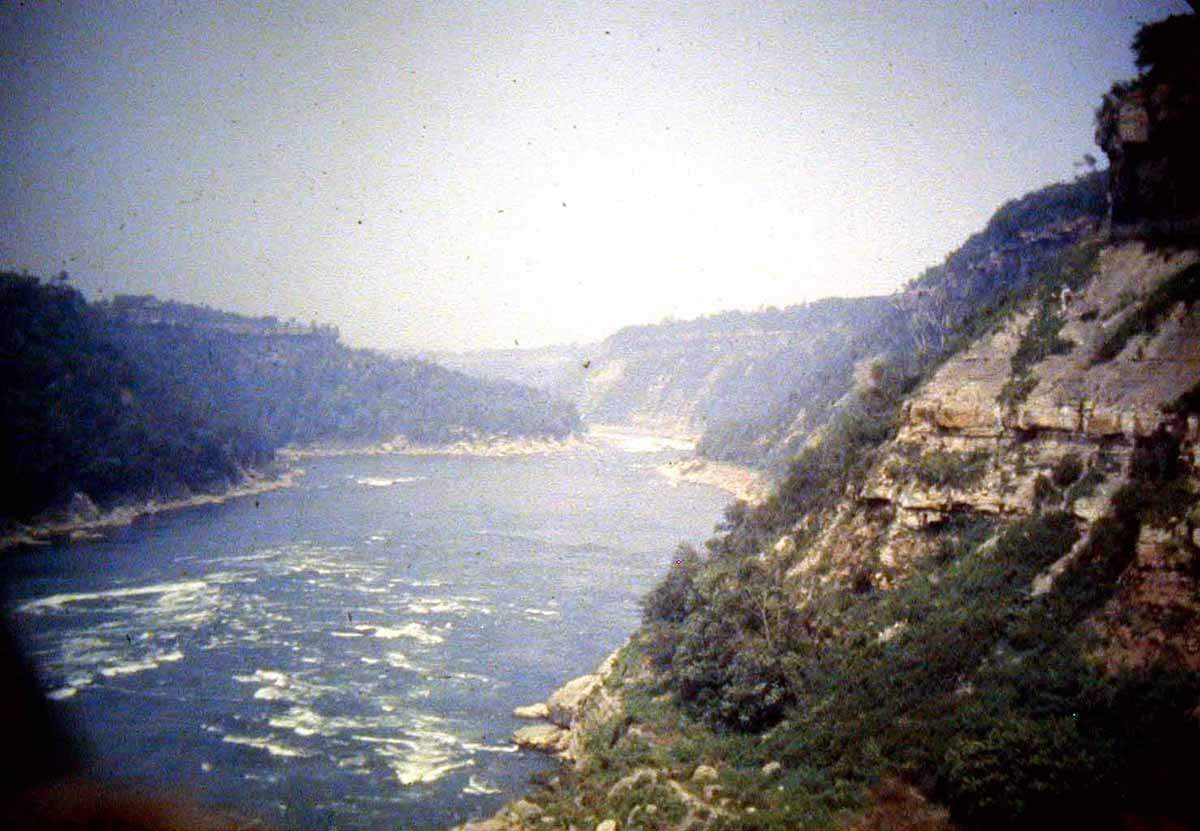 Slide example 02 after restoration